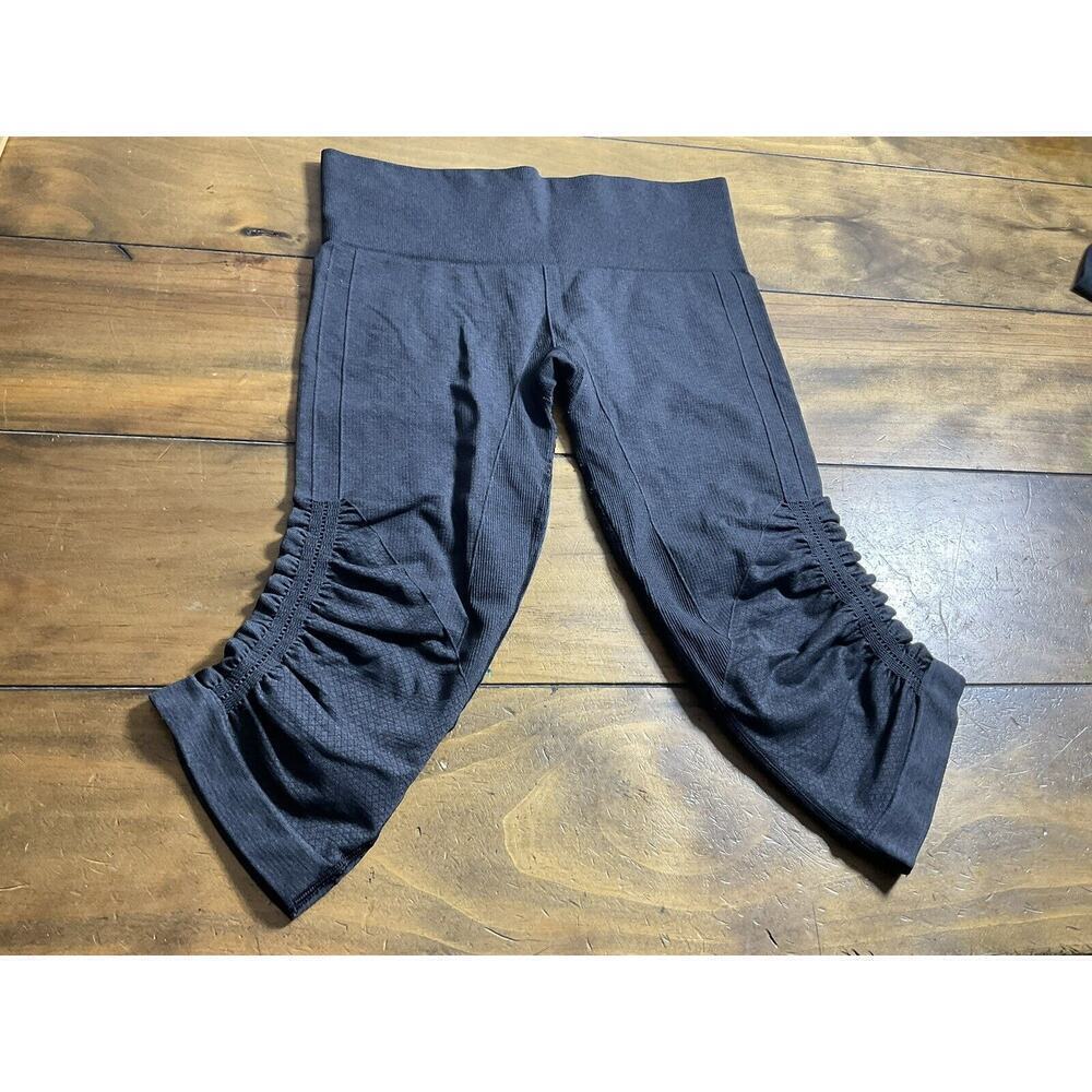 Lululemon In The Flow Crop Leggings Seamless Capri Ruched Yoga pants Size 6
